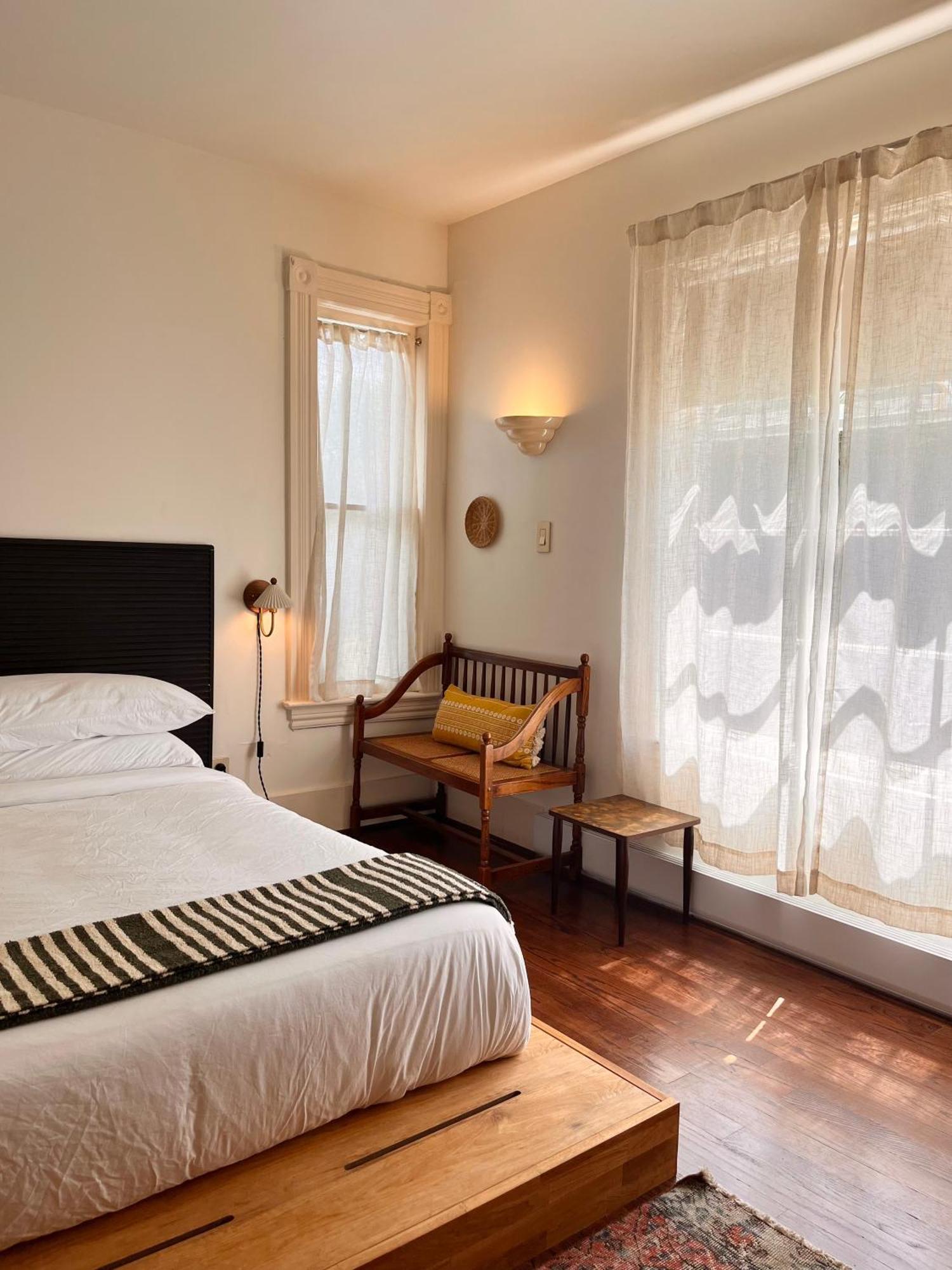 Eastwind Hotel เลคแพลซิด ภายนอก รูปภาพ